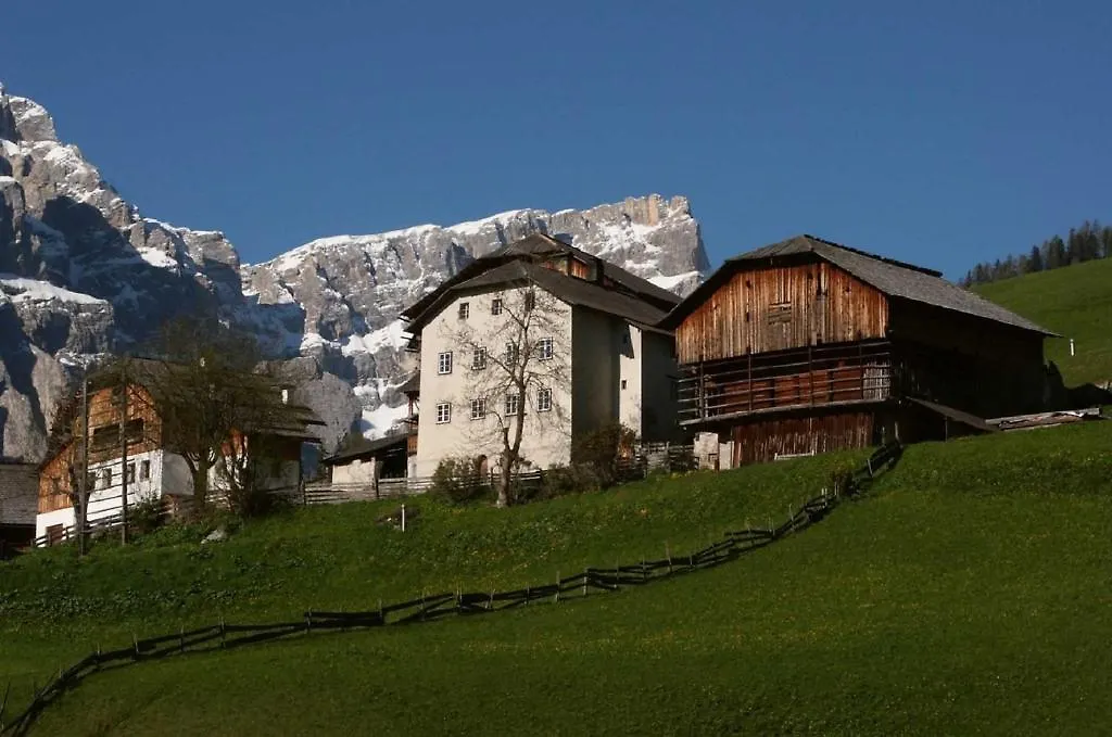 Monti Pallidi B&B Apartments-1