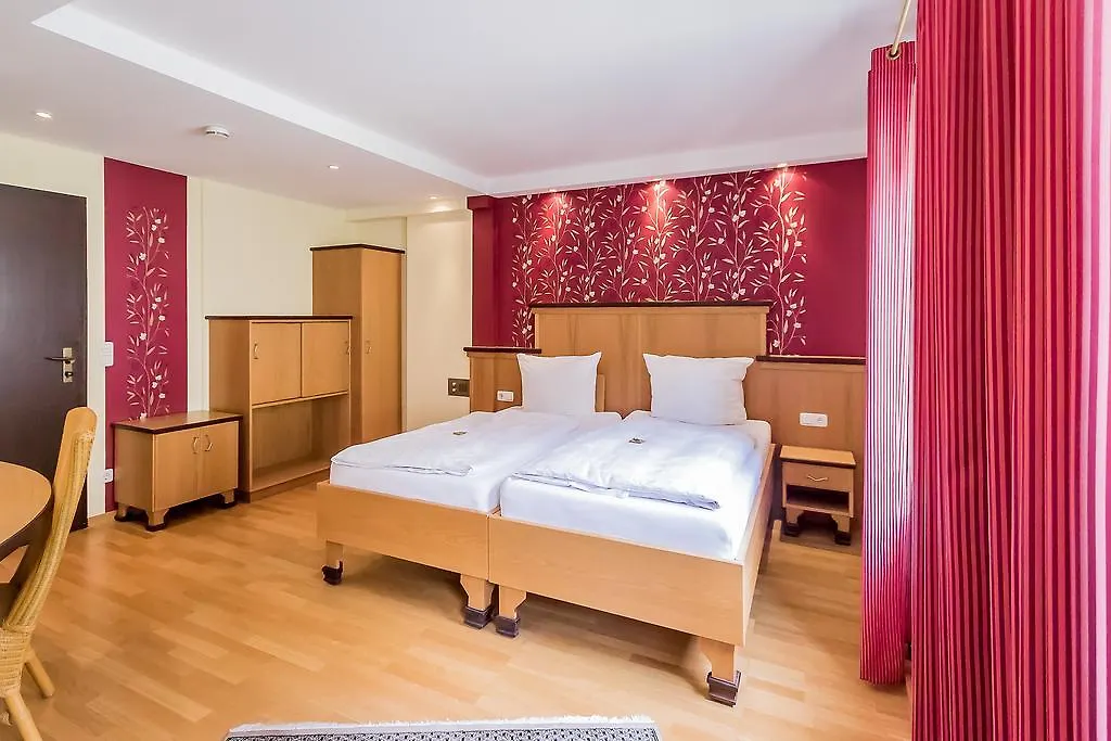 Hotel Zum grünen Kranz-1