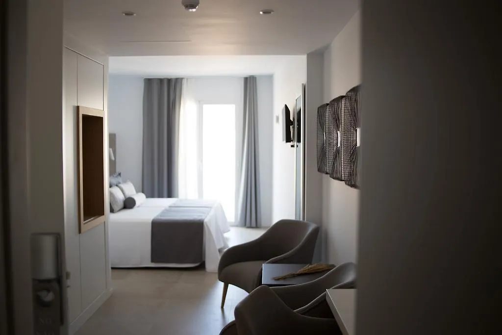 El Trebol Bar & Hotel Only Adults-1