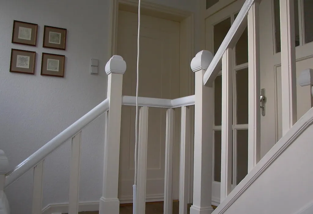 Altes Landhaus am Park (Bed&Breakfast)-1