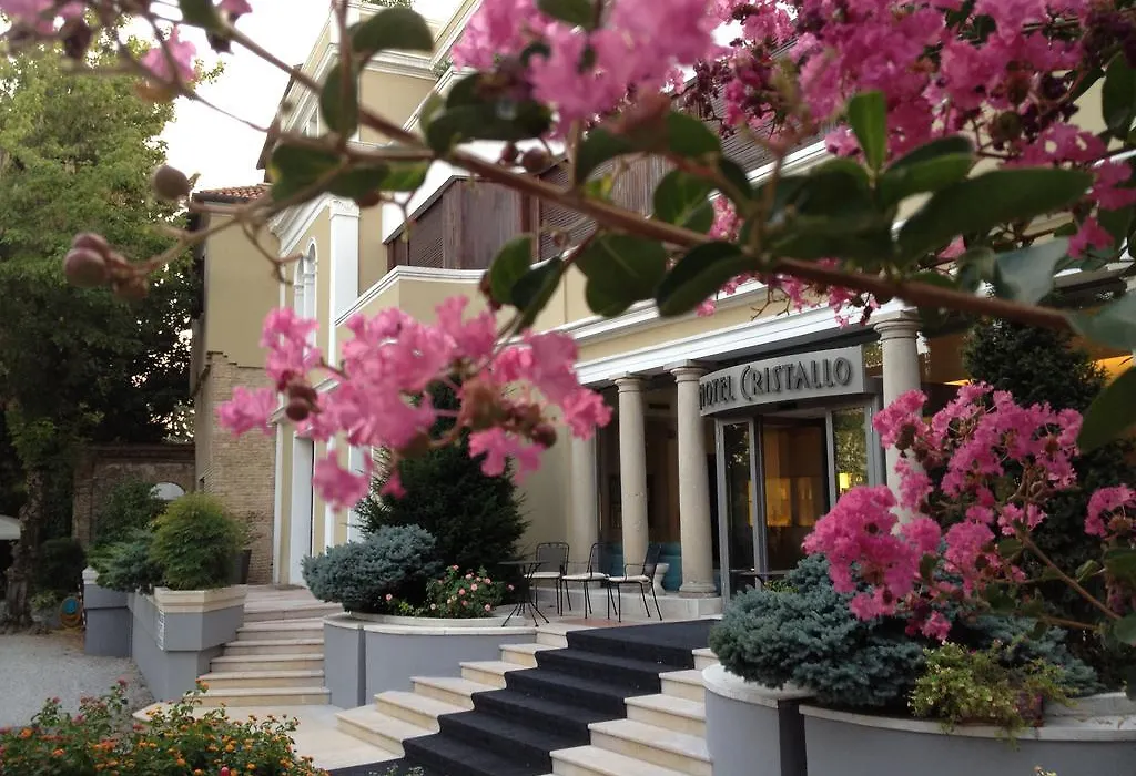 Hotel Cristallo-1