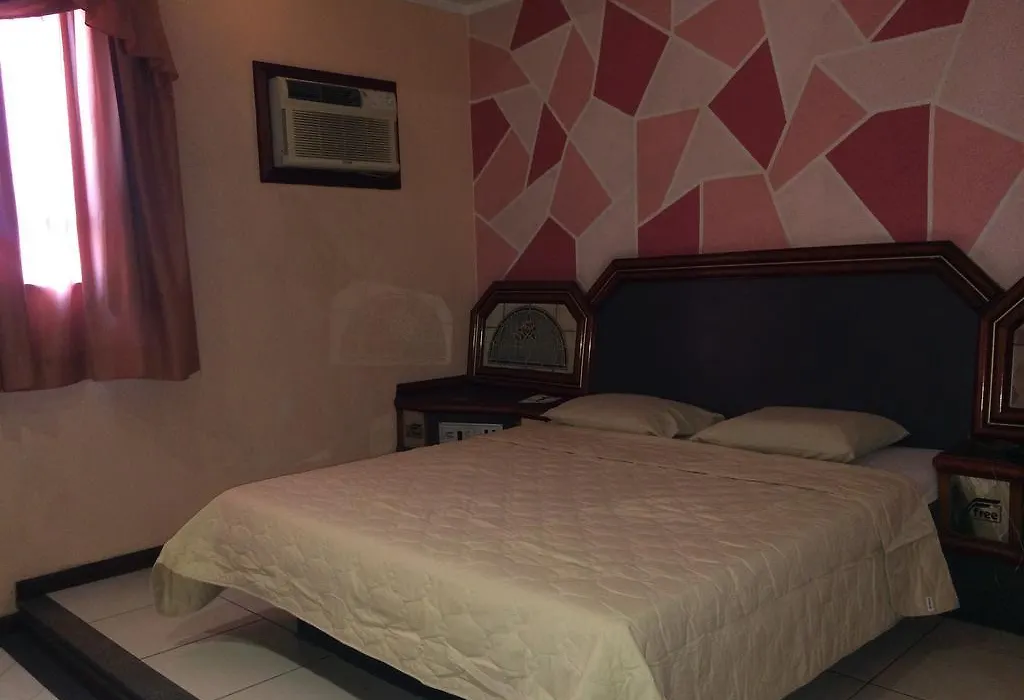 Hotel Free (Adults Only)-1