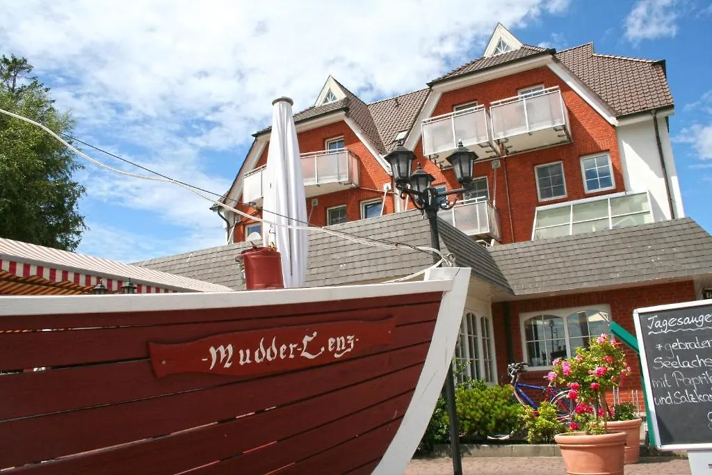 Hotel Boddenhus Garni-1