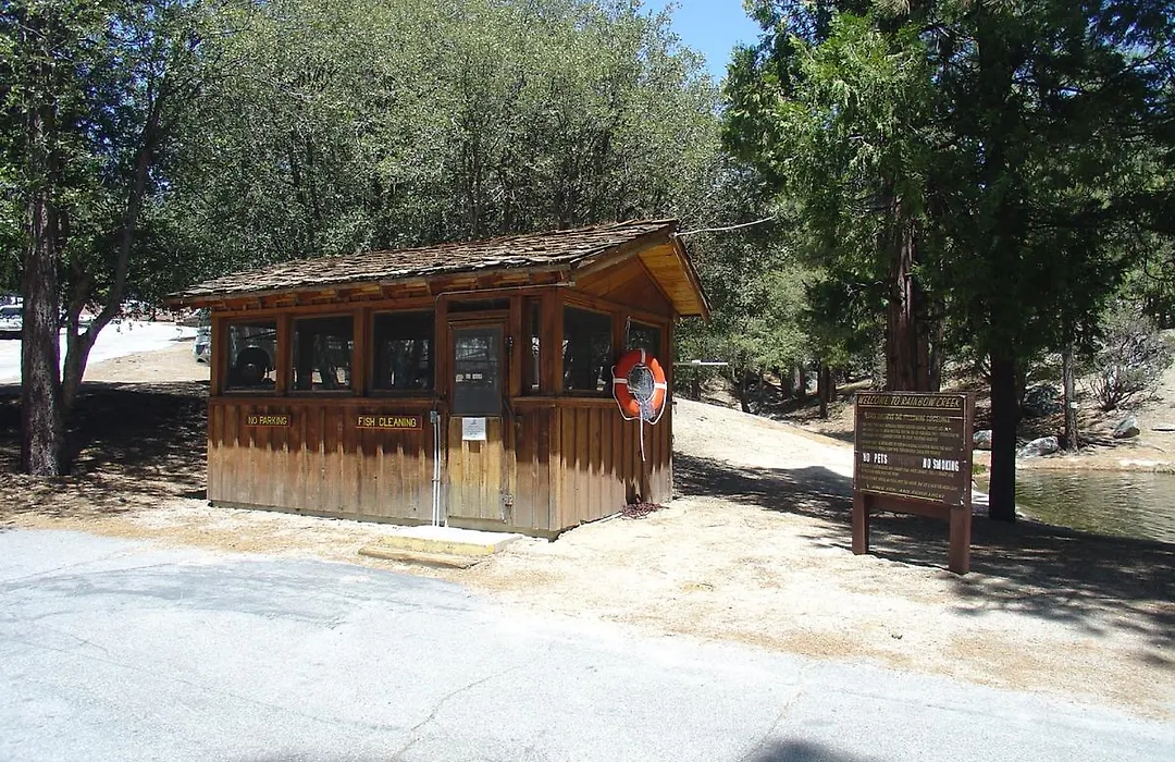 Idyllwild Camping Resort Cabin-1