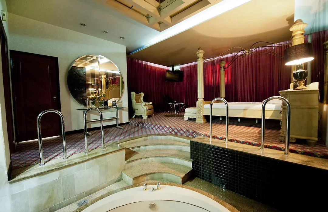 Eden Motel (Adults Only)-1