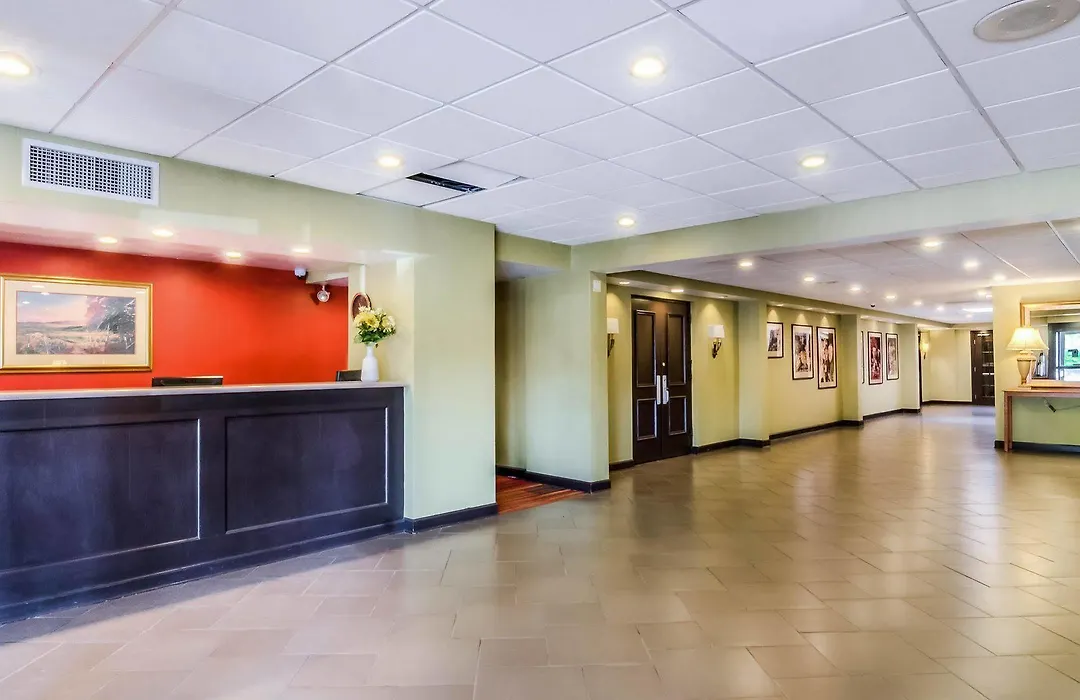 Econo Lodge - South Bend-1