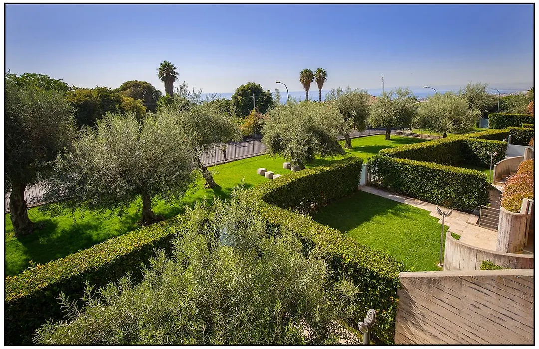 Catania Hills Residence-1