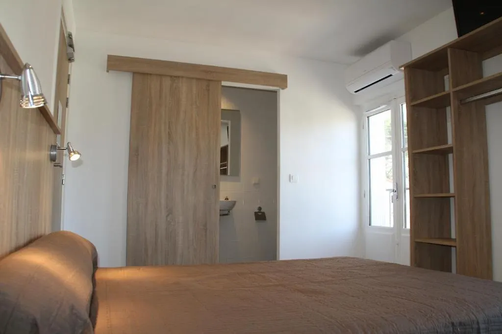 Hotel Arago-1