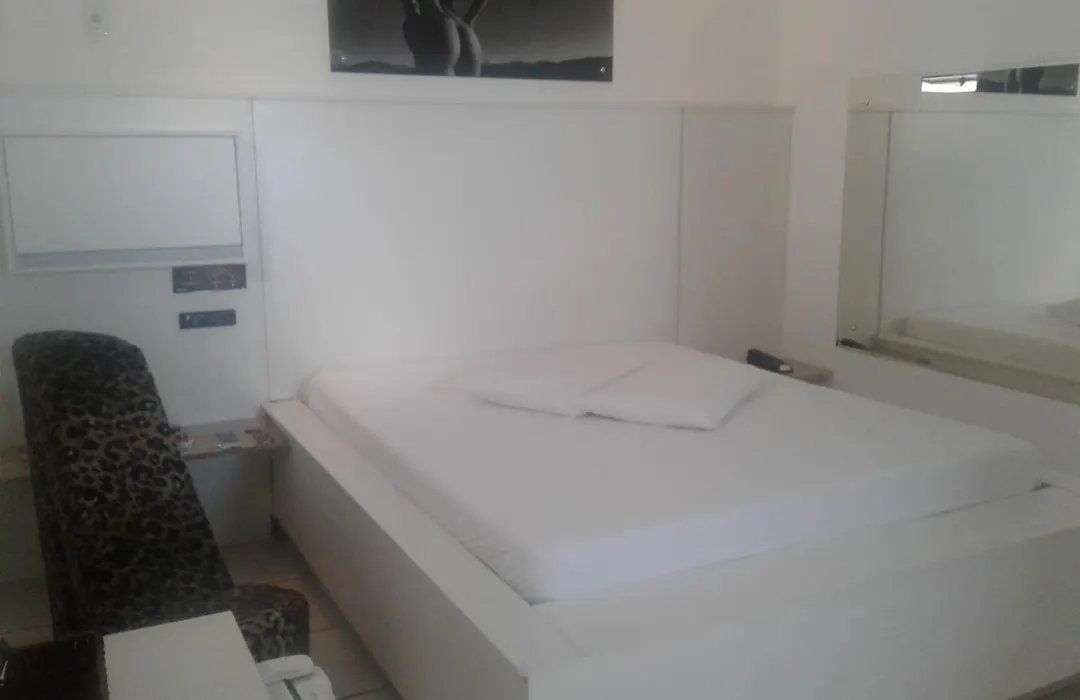 Prime Motel-1