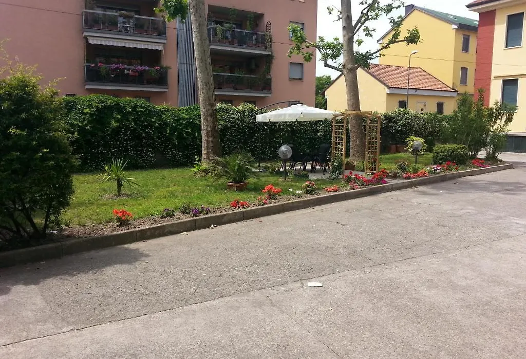 Hotel Garden-1