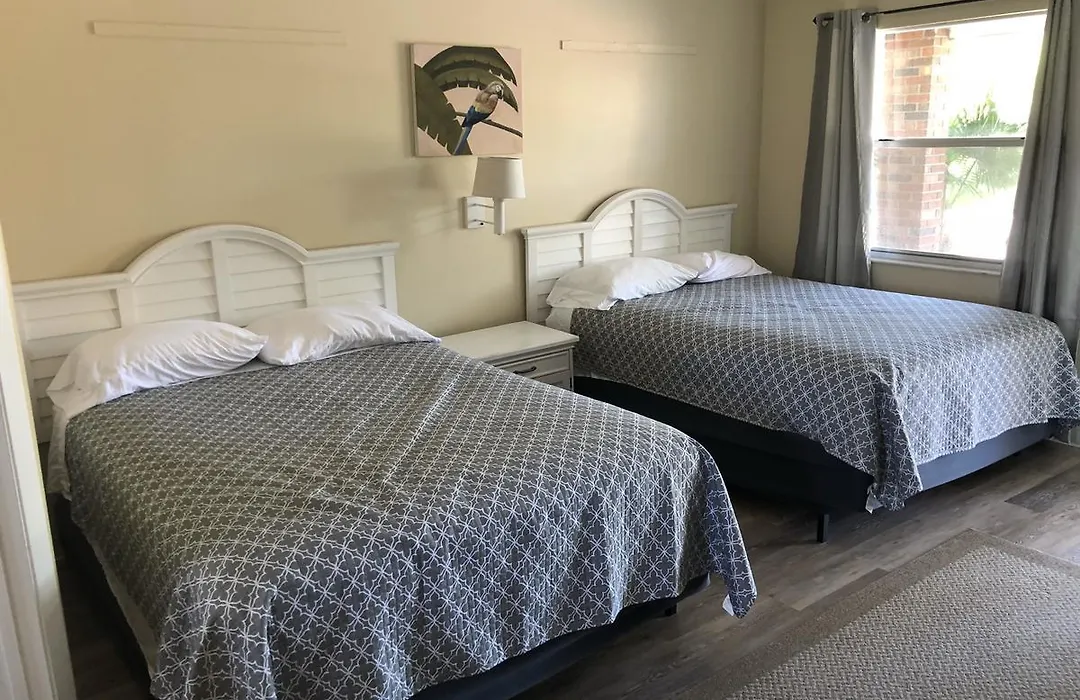 Pennwood Motor Lodge-1