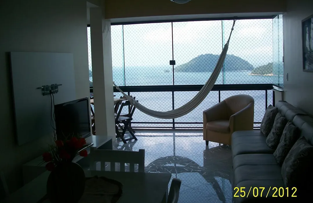 Angra Super Luxo-1