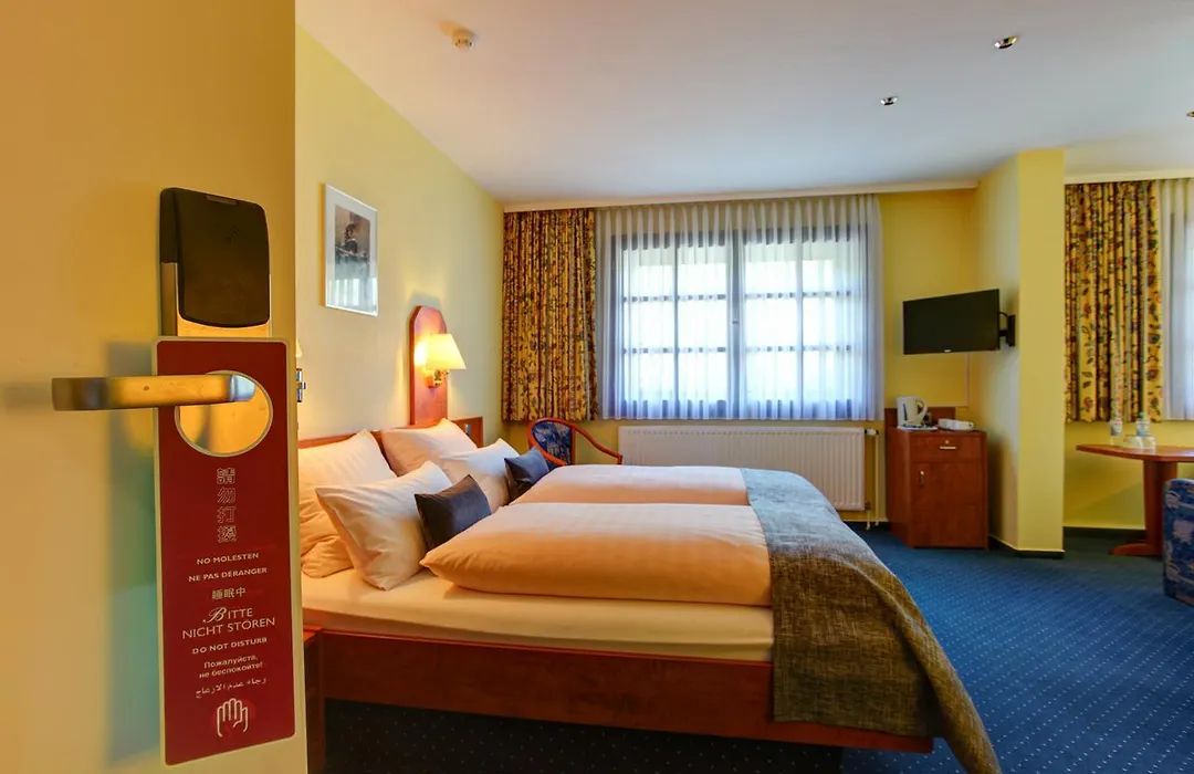 Hotel Elbinsel Free Parking-1