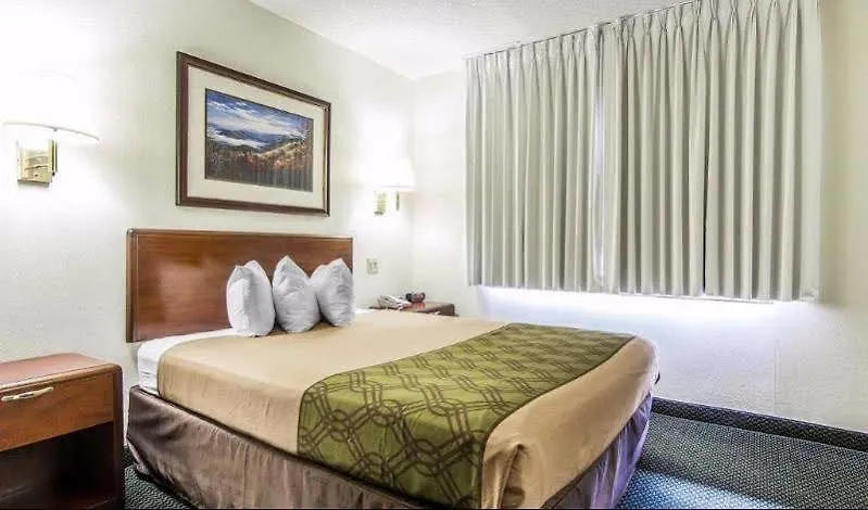 Belle Aire Motel - Downtown Convention Center - Gatlinburg-1