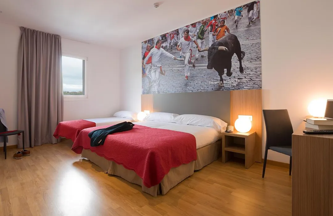 Iraipe Pamplona Hostal Auto Check-In-1