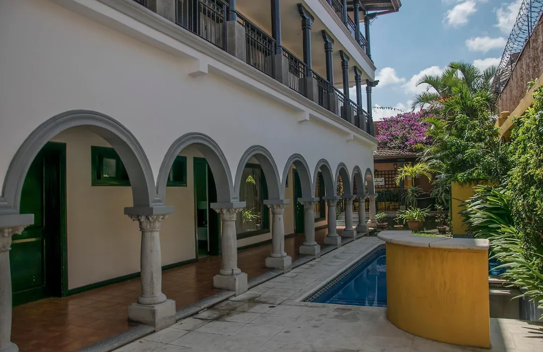 Hotel Colonial-1