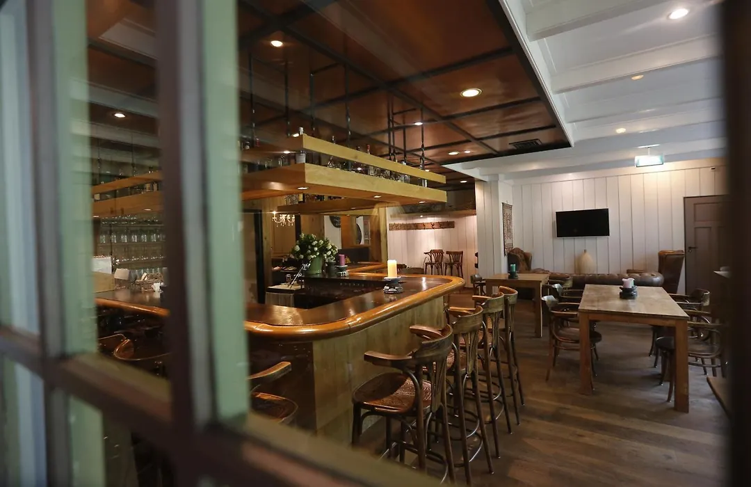 Forest Hotel-1