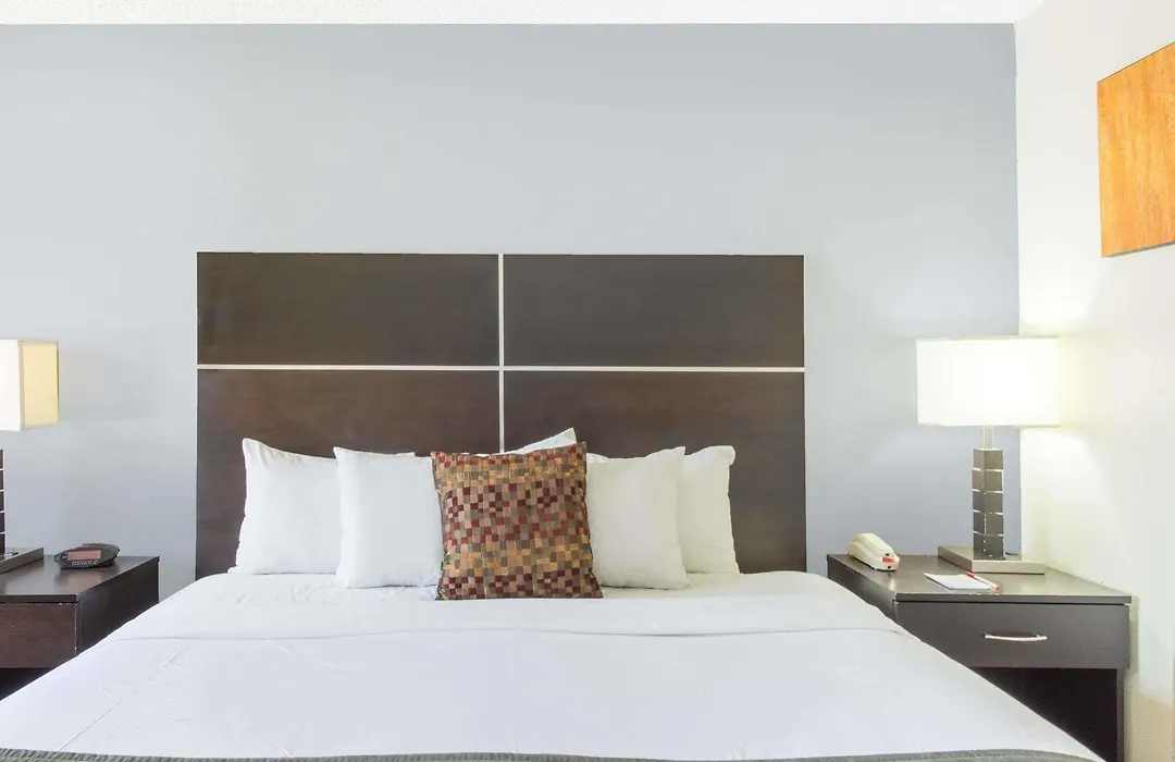 Ramada By Wyndham Albuquerque East-1