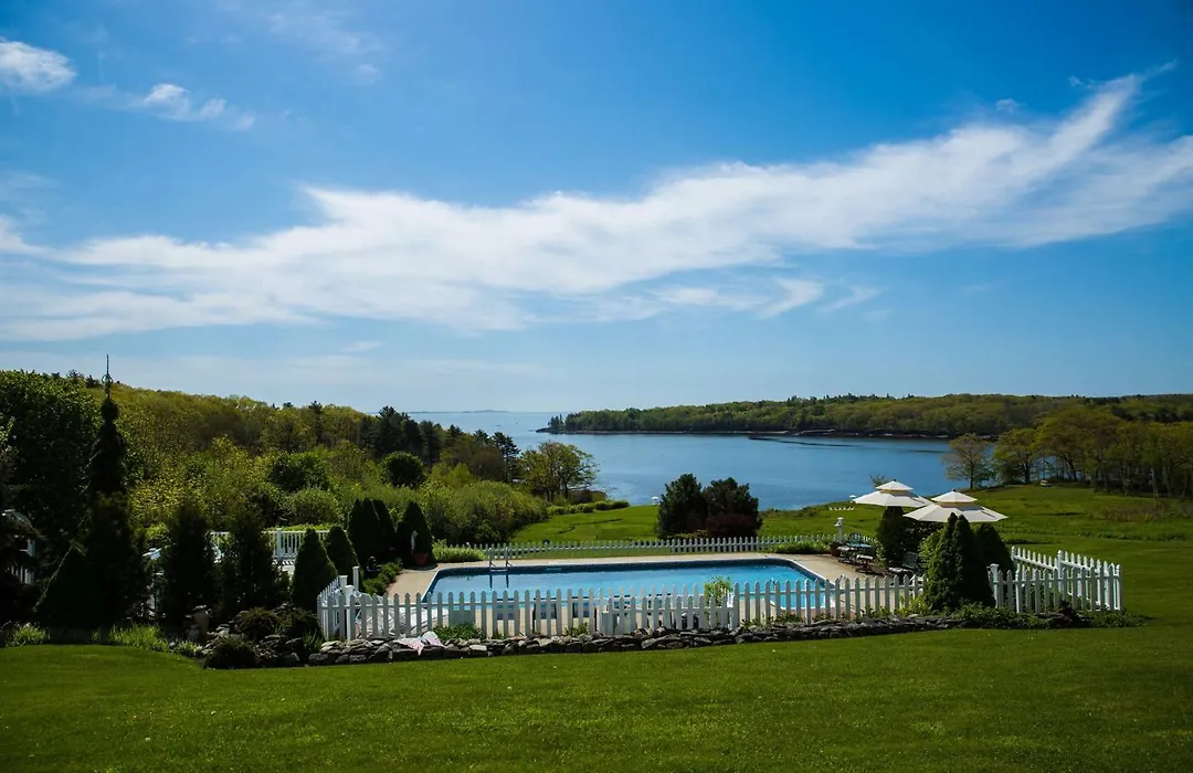 Strawberry Hill Seaside Inn-1