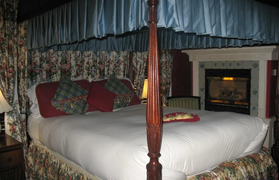 A Cambridge House Inn-1