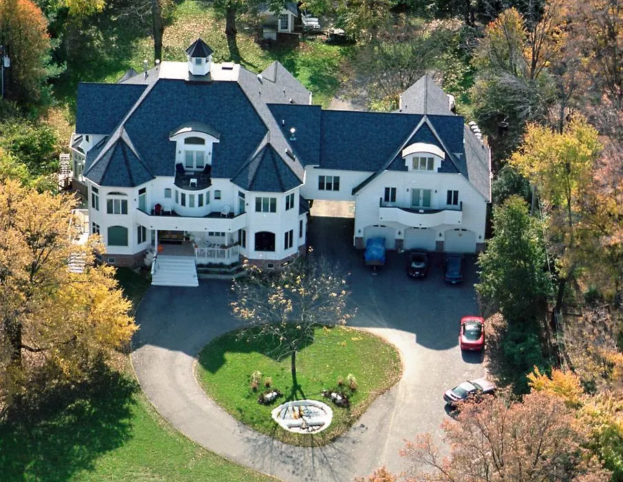 The Columbia Inn At Peralynna-1