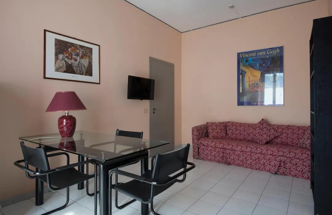 Class Residence-1