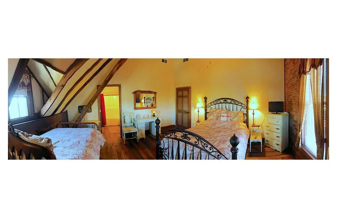 Main Street Bed & Breakfast-1