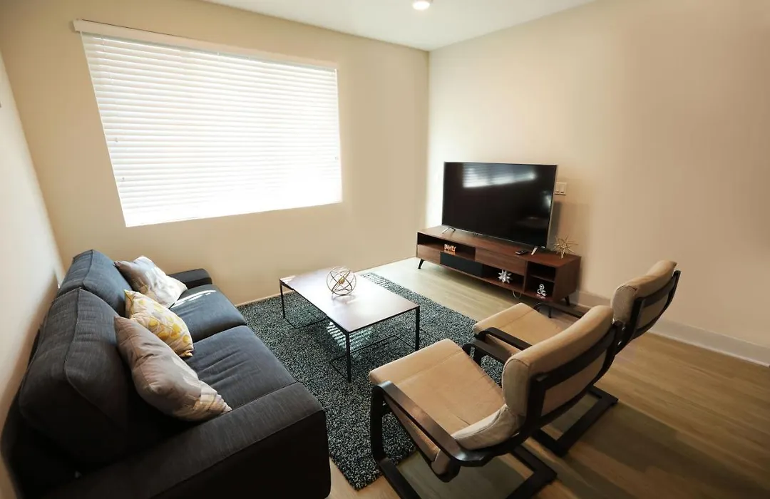 Downtown Cosmopolitan Residences-1