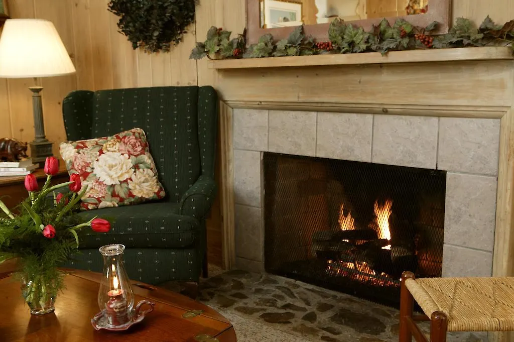 Buckhorn Inn-1
