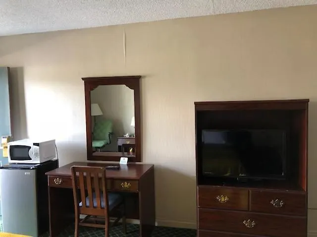 Treetop Inn-1