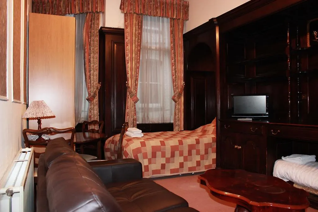 Kensingtoncourt Aparthotel-1