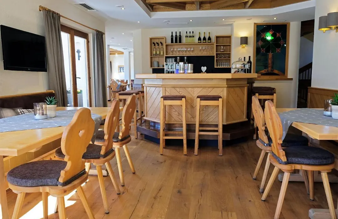 Hotel Garni Hubertushof-1