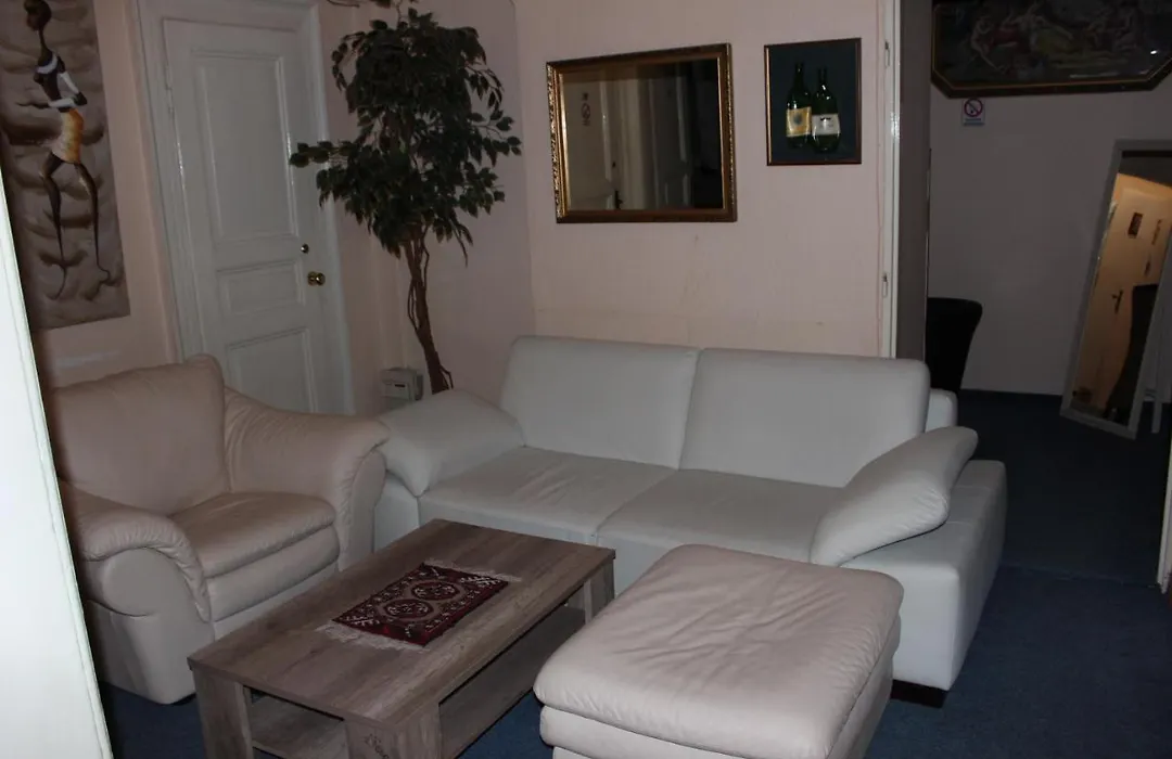 Hotel Praha Club Bed & Breakfast-1