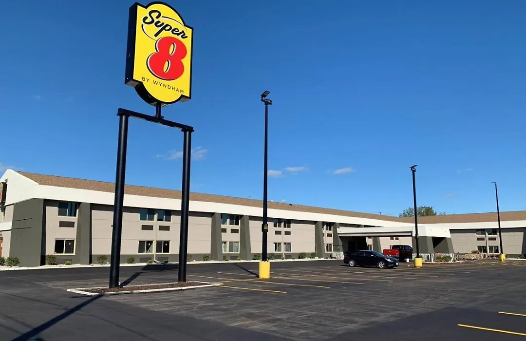 Super 8 By Wyndham South Holland-1