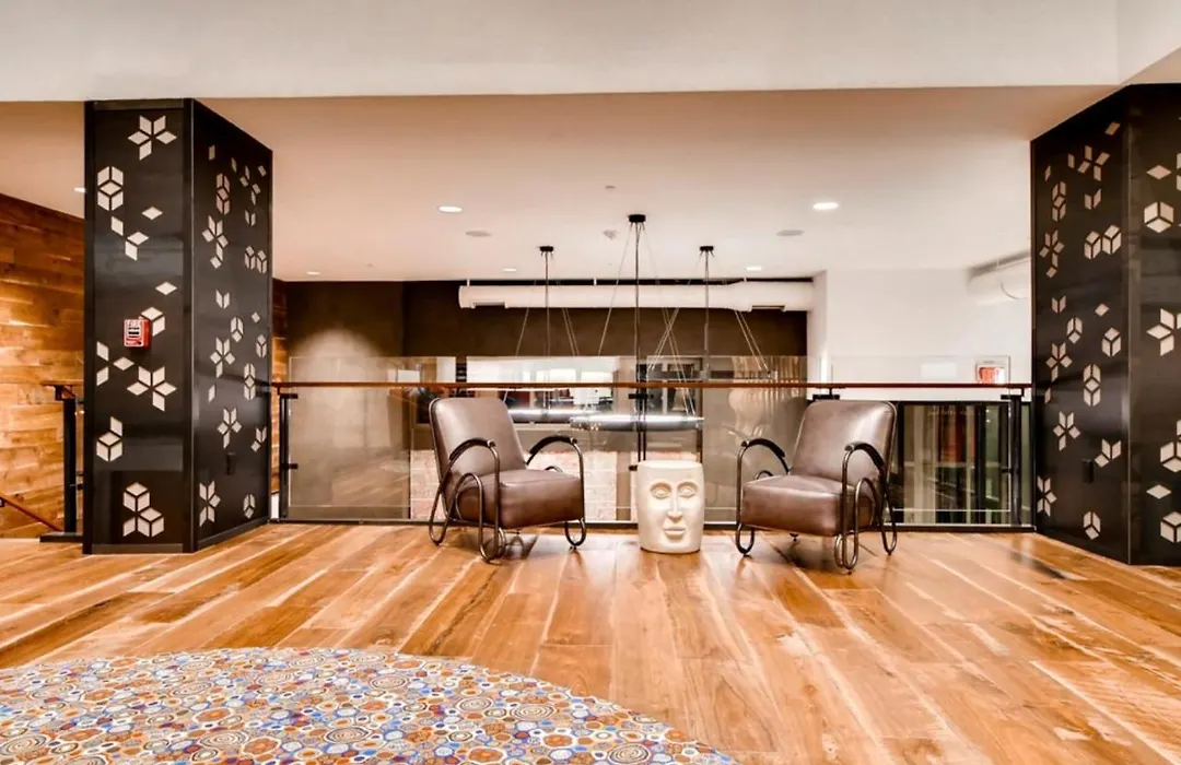 Global Luxury Suites Near Pentagon City-1