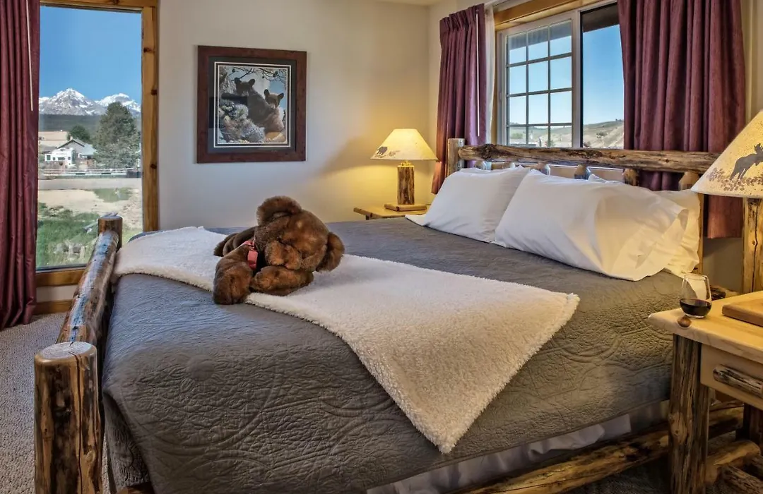 Stanley High Country Inn-1