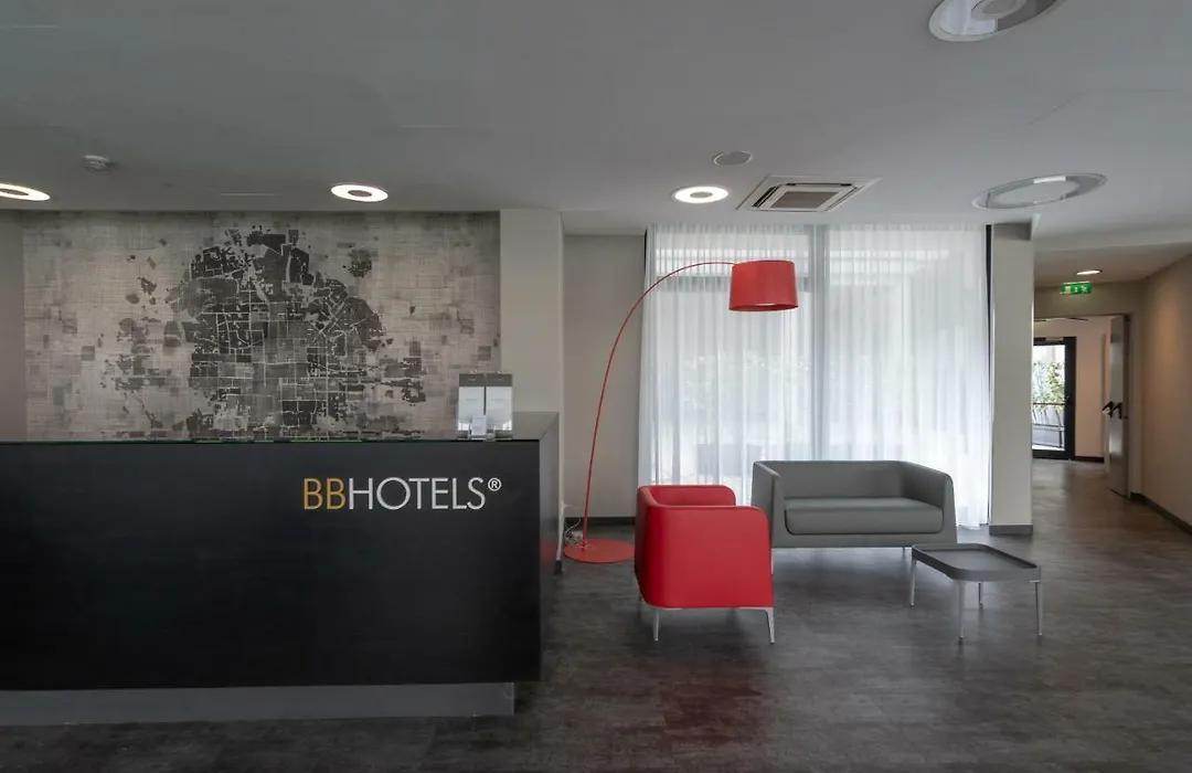 Bb Hotels Smarthotel Milano Linate-1