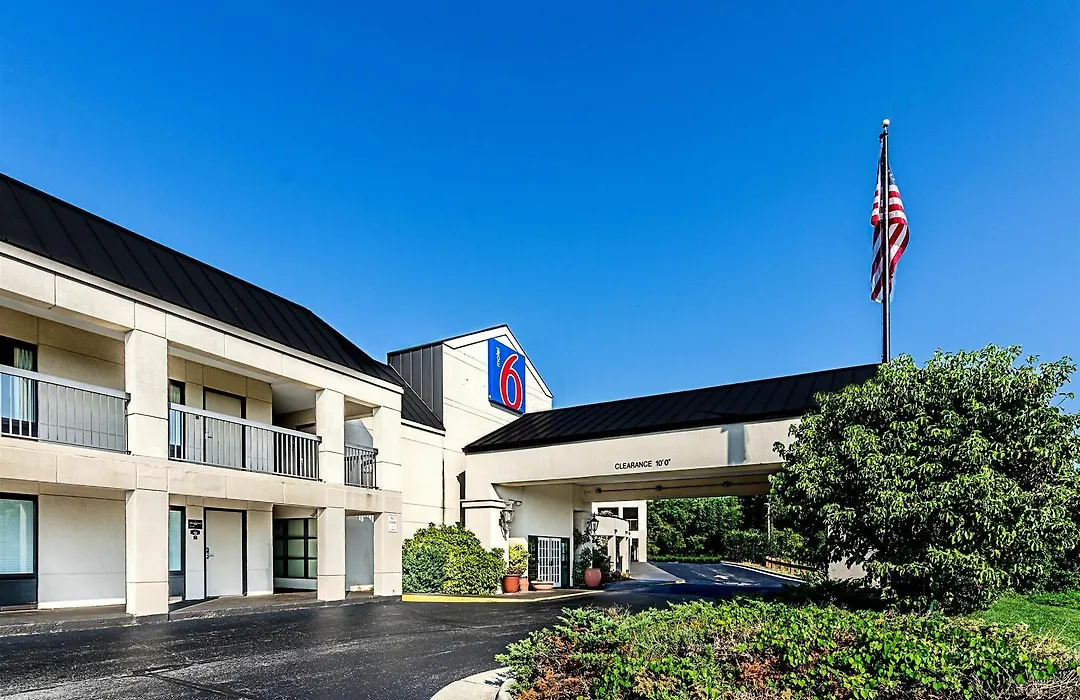Motel 6-Roanoke, Va-1