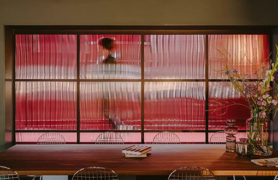 Supernova Hotel-1