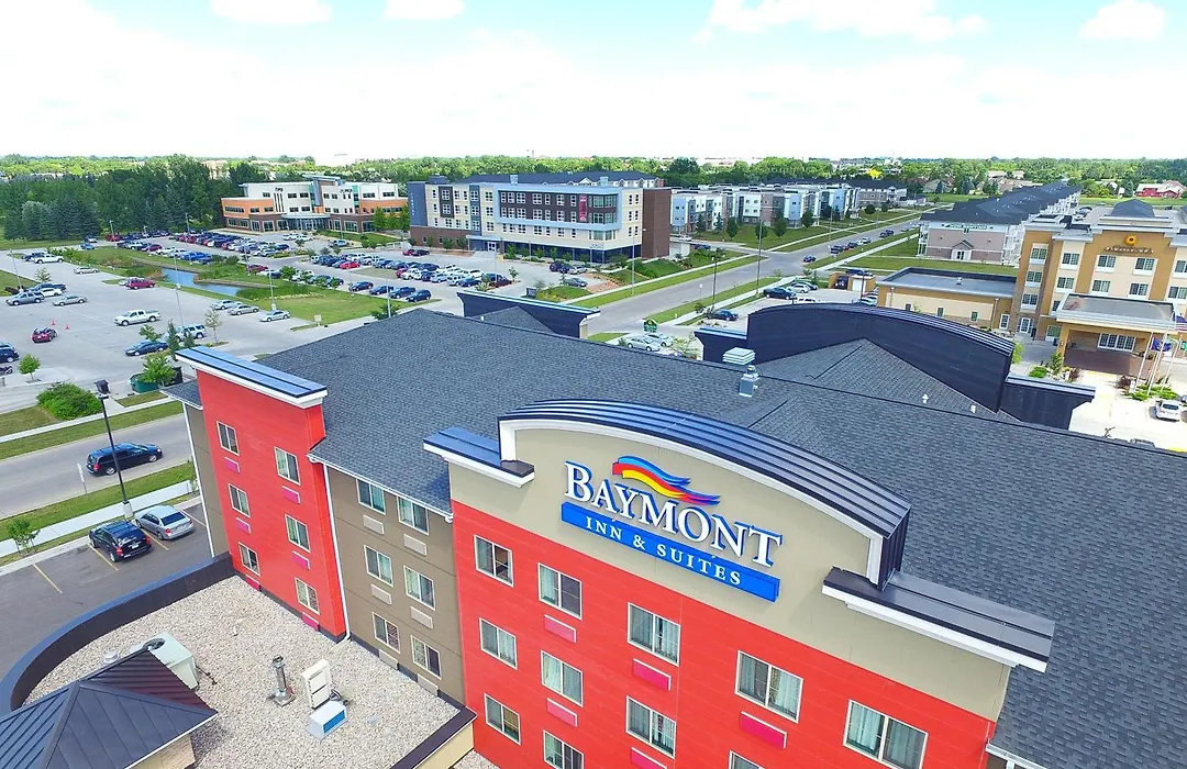 Baymont By Wyndham Grand Forks-1