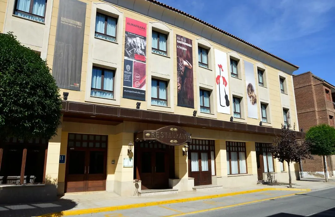 Hotel Maher-1