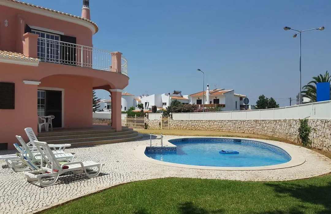 Saraiva'S Guest House-1