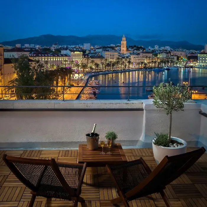 Belvedere Luxury Rooms - Breathtaking View-1