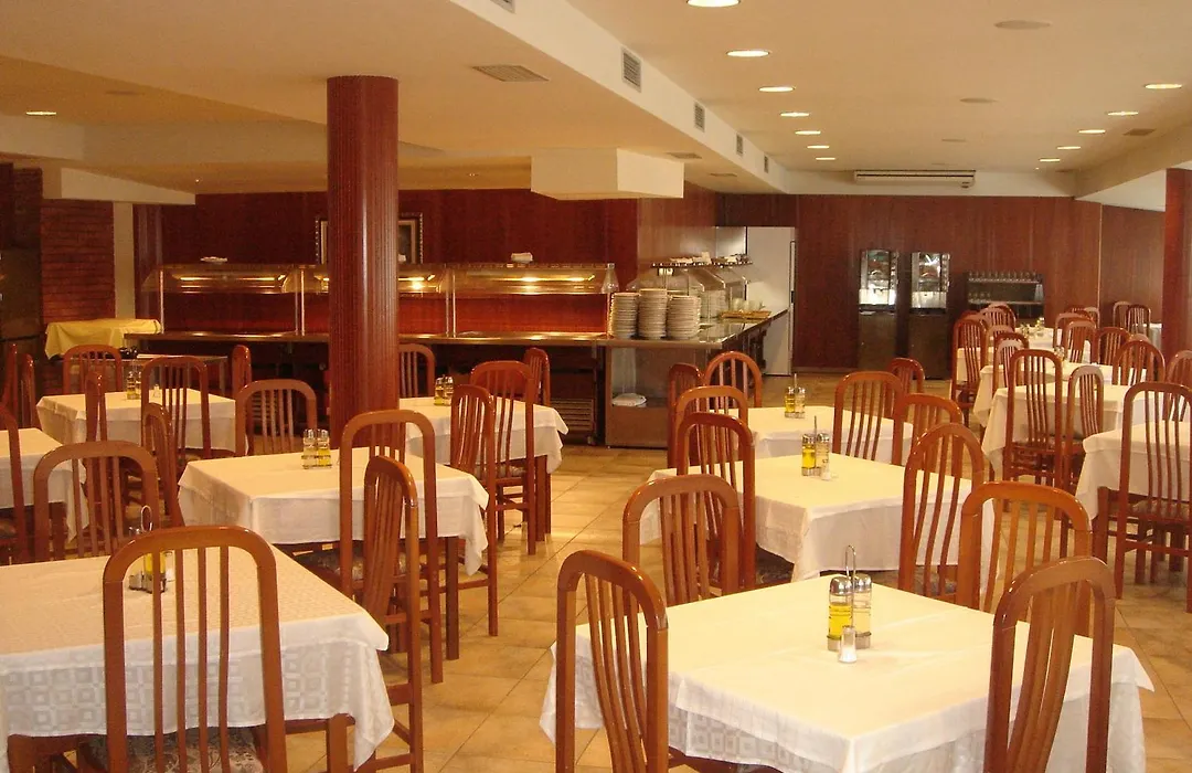 Hotel Sarga-1