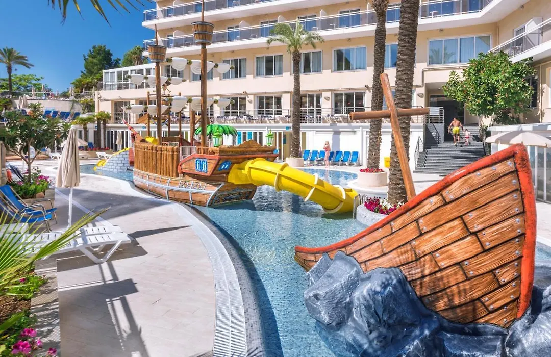 Hotel Oasis Park Splash-1