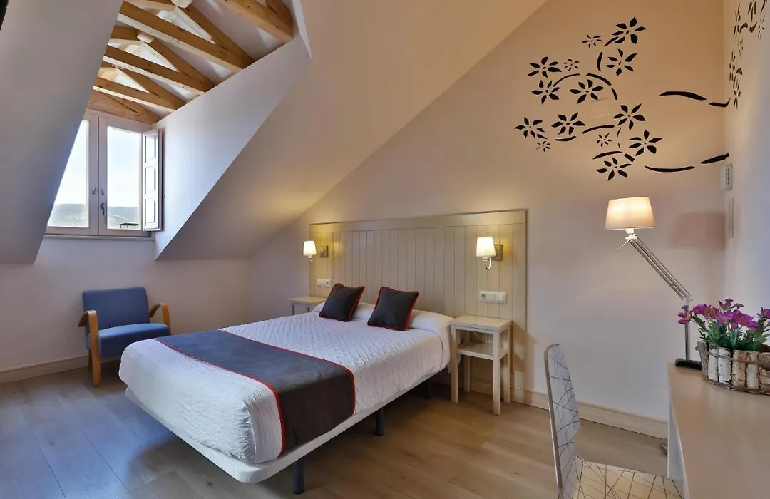 Hostal La Chata By Vivere Stays-1
