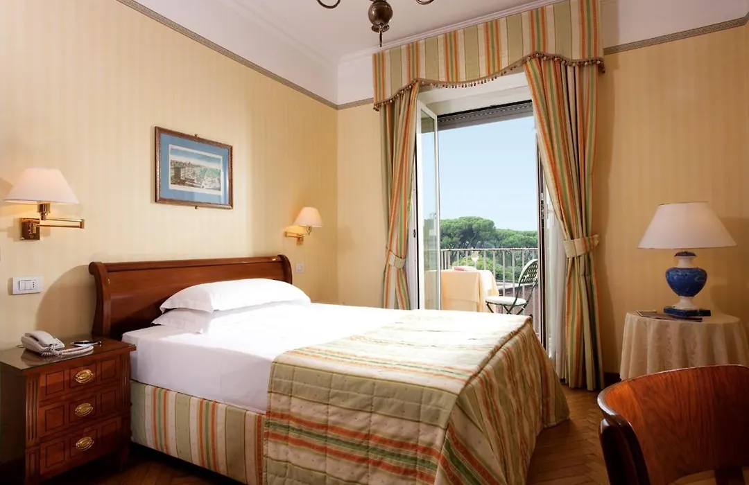 Hotel Victoria-1
