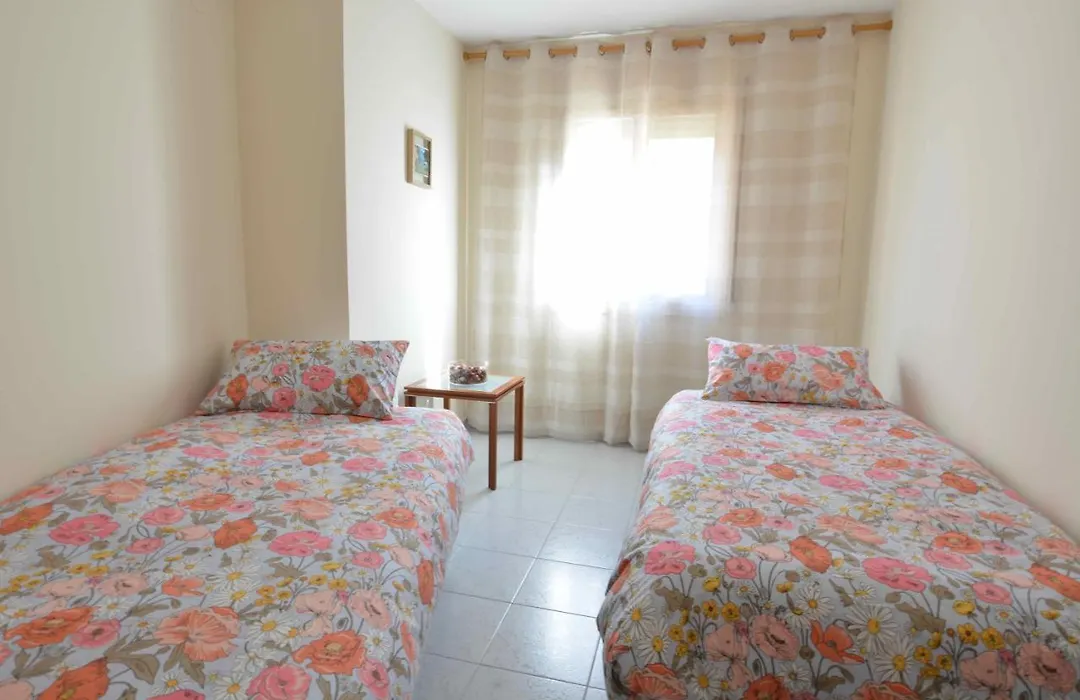 Reus Bedrooms 2 habitaciones con baño privado, sin cocina-1