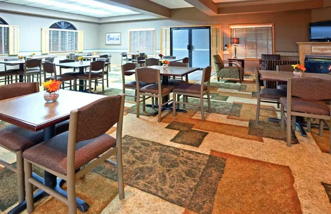 Norwood Inn & Suites Eagan St Paul & Mall Of America-1