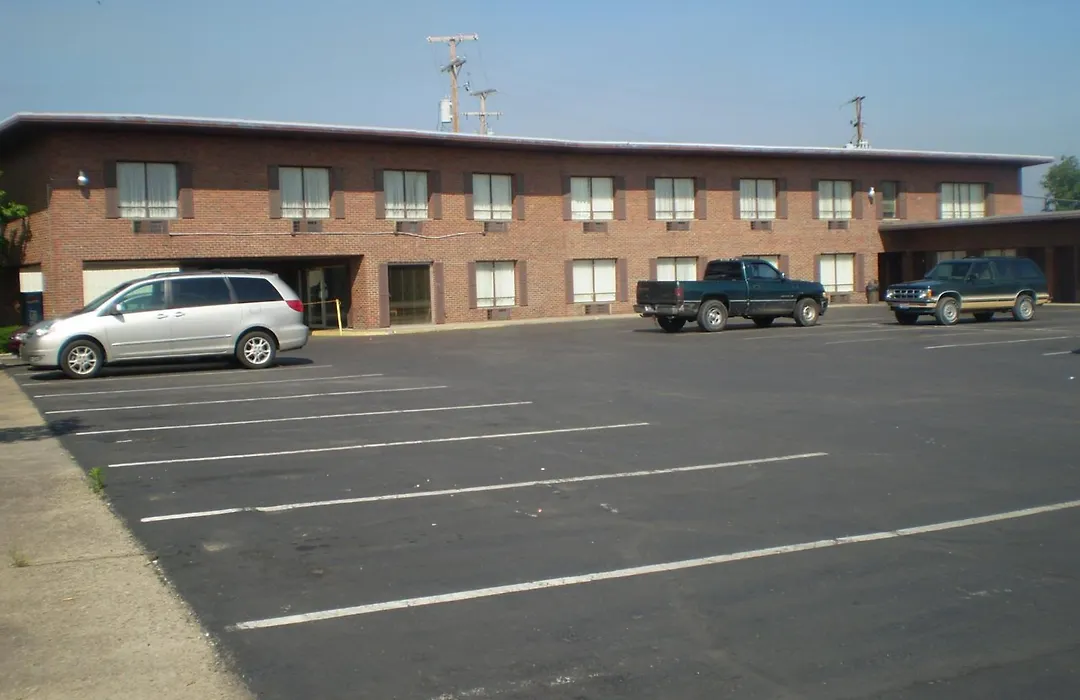 Executive Inn Chillicothe-1